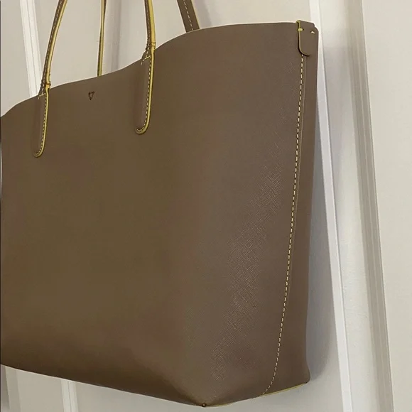 Marc Jacob’s Brown Tote Bag - Picture 5 of 16
